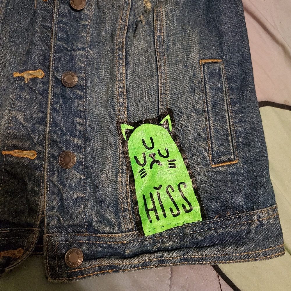 Handmade alien girl Jean jacket vest Hiss - Picture 3 of 9